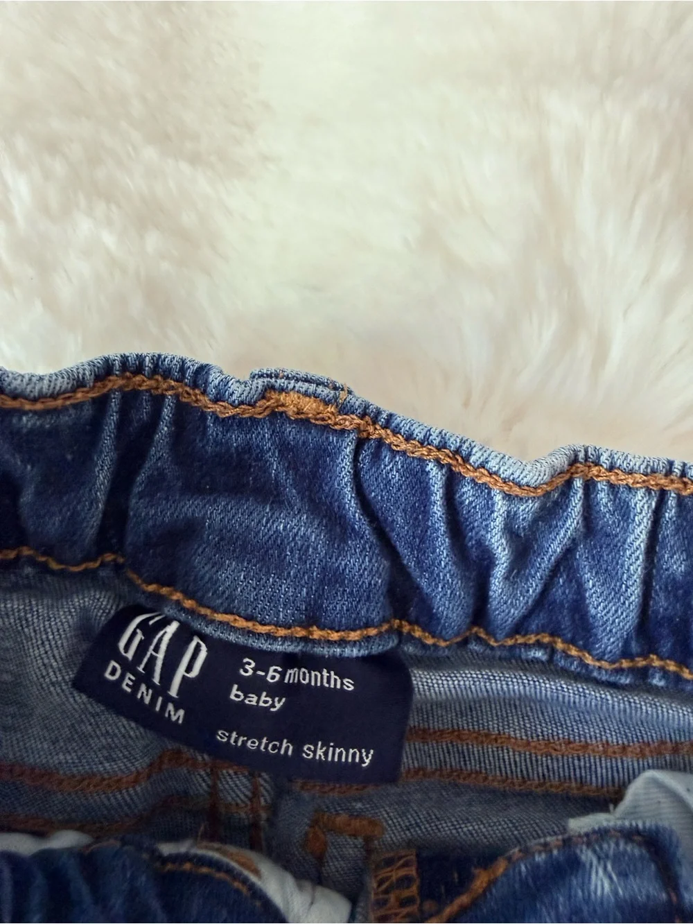 Lot of 3 baby pants for 0-3 months